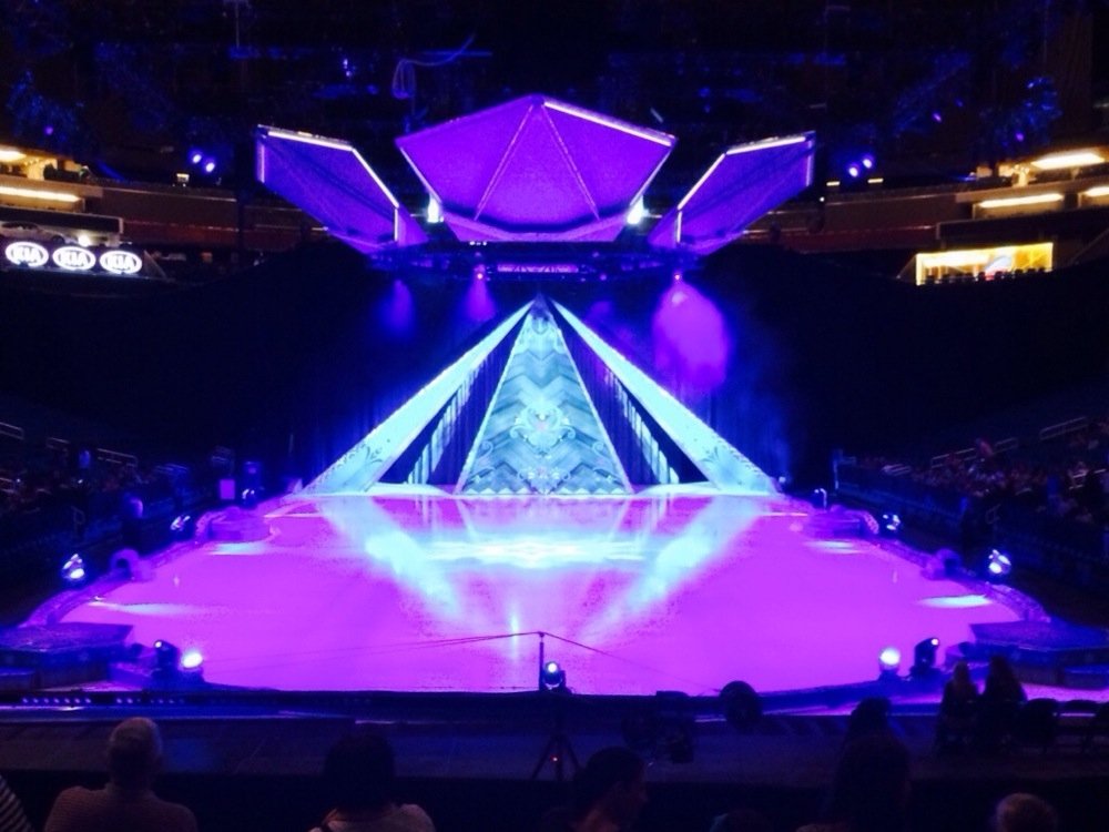 Disney's Frozen On Ice! Photos & Video from the show! Theme Parks