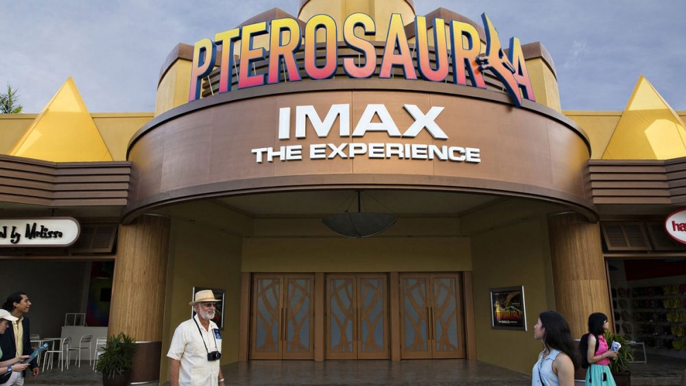 imax-11-cool-things-about-the-jurassic-world-website-jpeg-271103.thumb.jpg.91d57f3fae7851c4383137538ca9fcee.jpg