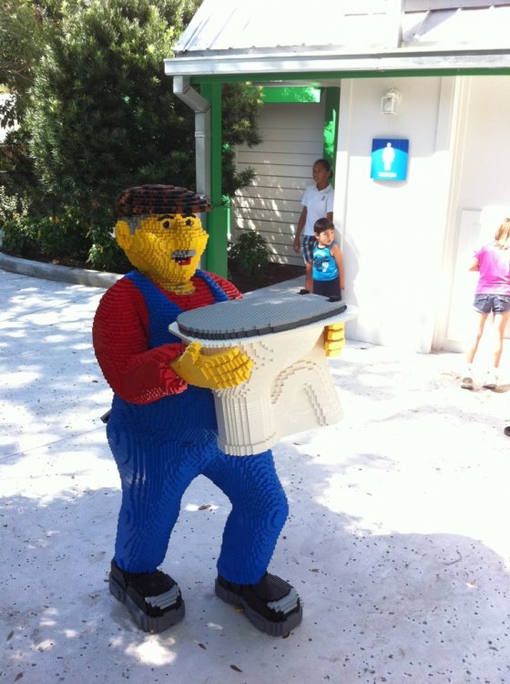 legolandFL_10.thumb.jpg.b5563f8c28d81959168d60725ab74452.jpg
