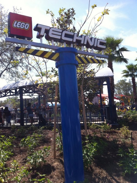legolandFL_30.thumb.jpg.d139ded6534224cb0cd9633b5d106a52.jpg