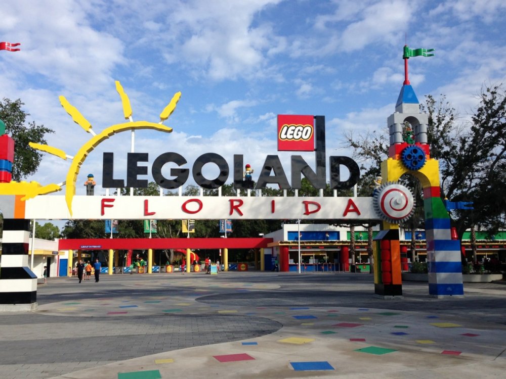 legoland_01.thumb.jpg.617324fd513bbec37b5c28e3033d0a9e.jpg