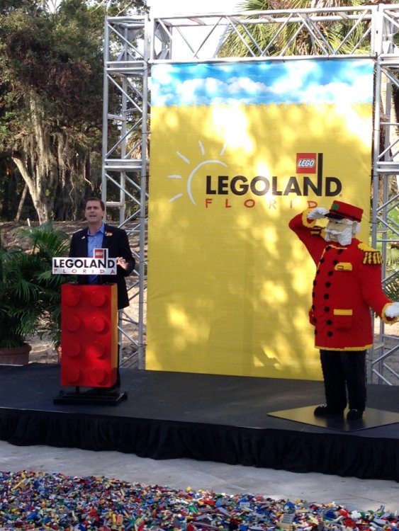 legoland_03.thumb.jpg.f28916c67c88b62dc27e3613915c13d2.jpg
