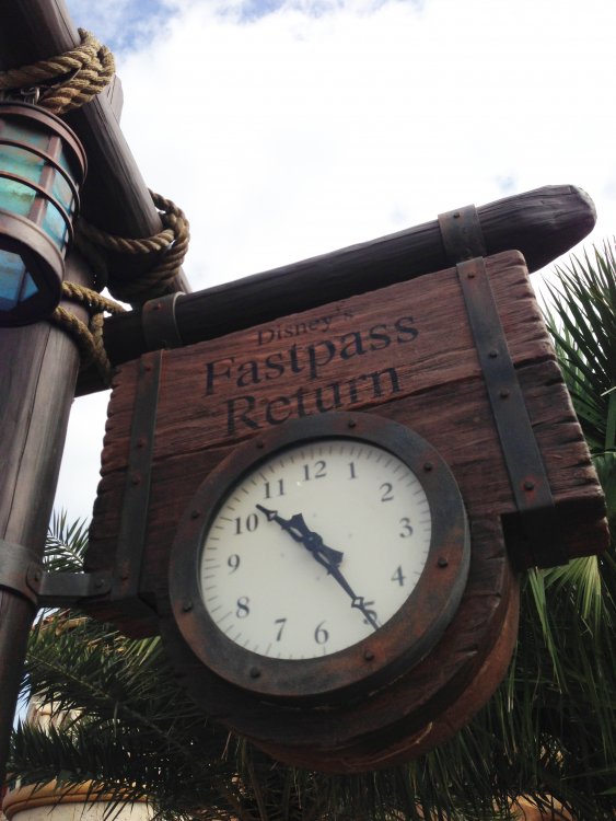 mermaid_fastpass.thumb.jpg.4ea15763899070a2972b20228910307c.jpg