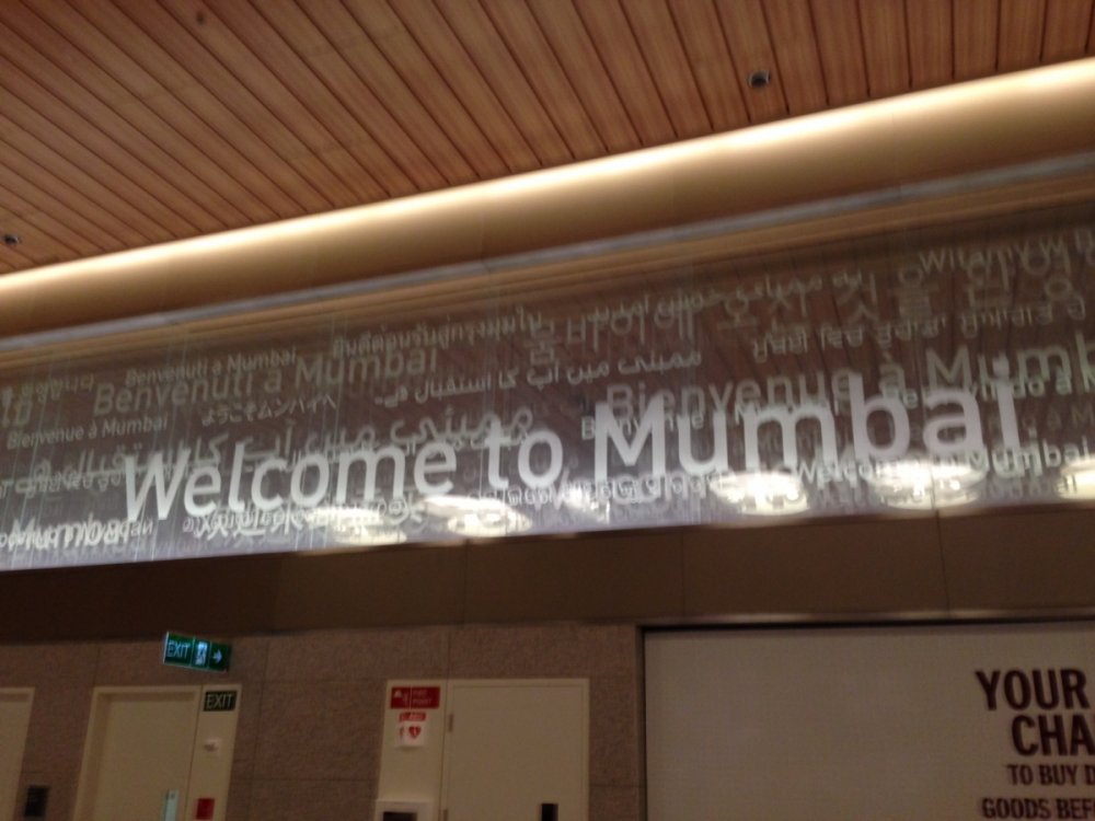 mumbai_airport.thumb.jpg.101f7197f6f9219d83d36965e220f150.jpg