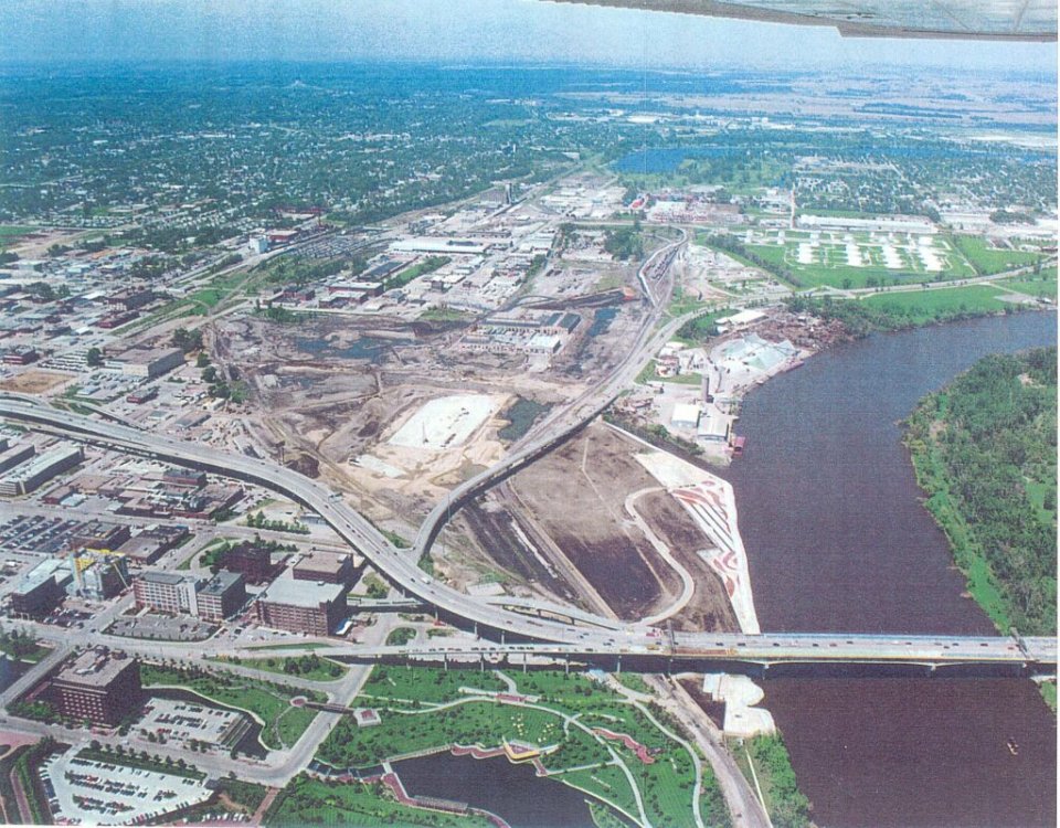 riverfront_before.thumb.jpg.cfa87d45751cc819af6d816d3d6bafcb.jpg