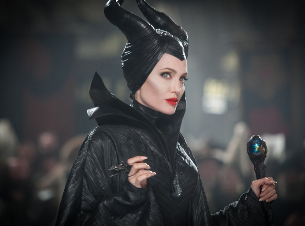 rs_1024x759-140312101236-1024.Angelina-Jolie-Maleficent-Sleeping-Beauty-6_jl.031214.thumb.jpg.079e4986af1ebcc1eab29277566441ff.jpg