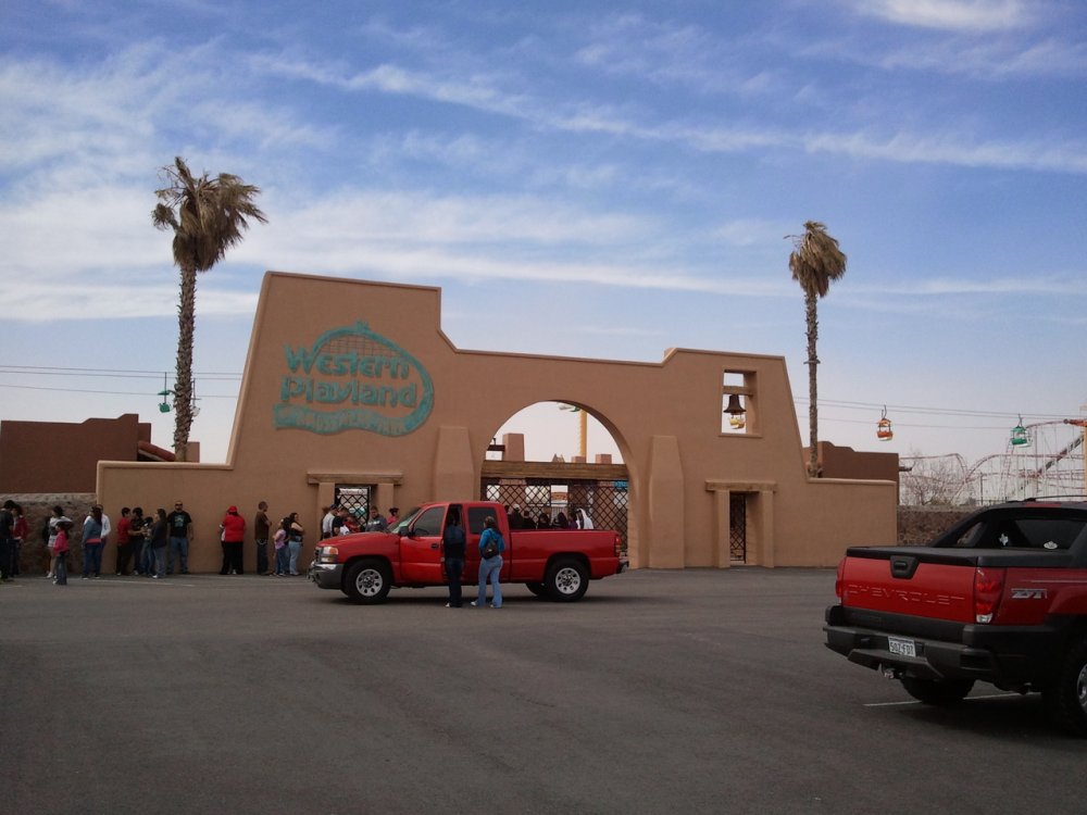 rsz_1western_playland_003.thumb.jpg.07b9a299bda9f15526dca77cf7e24c0d.jpg