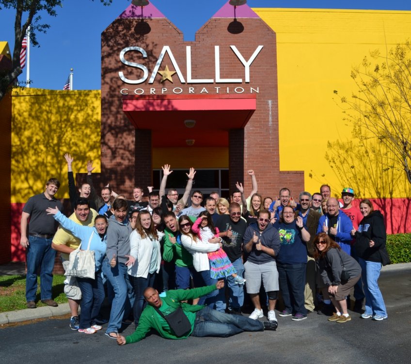 sally_tour_02.thumb.jpg.d705f14fed4e7107400f839ab5a715d7.jpg