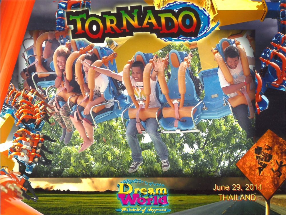 PATHUMTHANI, THAILAND – DEC. 21, 2018: Dream World amusement park near  Bangkok is one of Thailand's famous theme parks. Visitors come to enjoy for  fun Stock Photo - Alamy