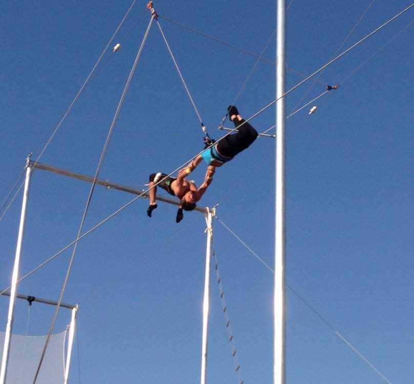 trapeze_18.thumb.jpg.62071fdc69376844207d2fd760555042.jpg