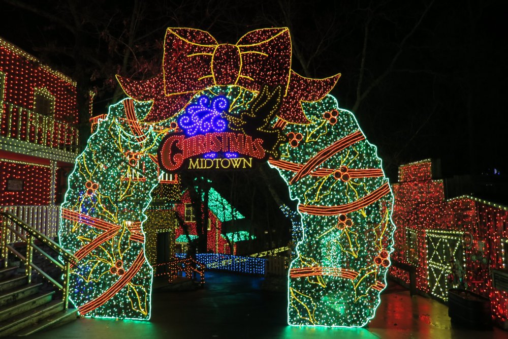 553753771_ChristmasinMidtown(Night).thumb.JPG.e9afc73459e08b36f1dd47fda2cac0f6.JPG