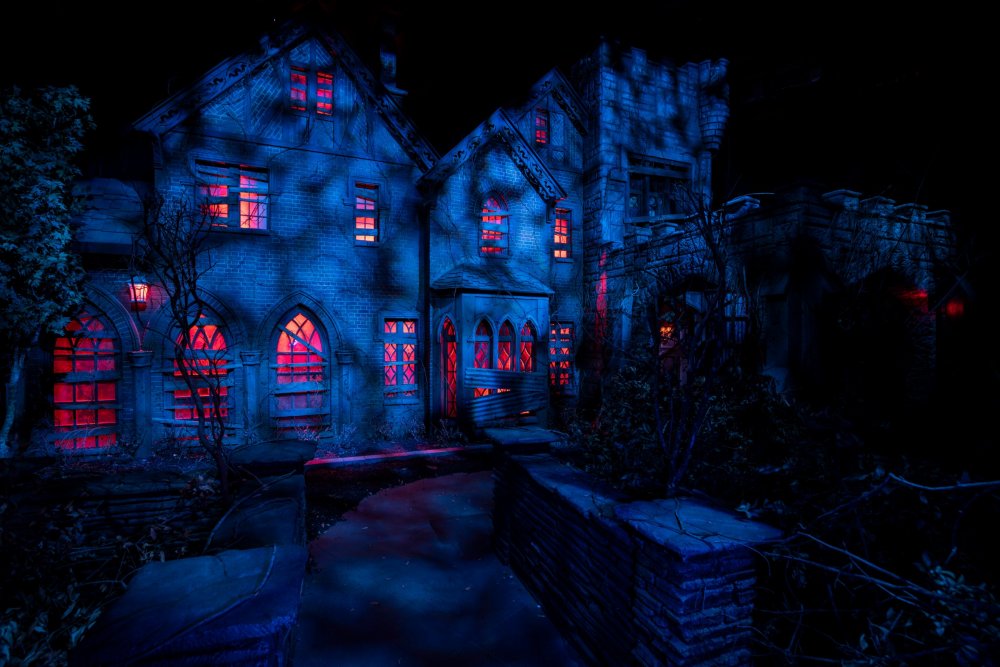 02_Universal Orlando-Netflix's The Haunting of Hill House at Halloween Horror Nights.JPG