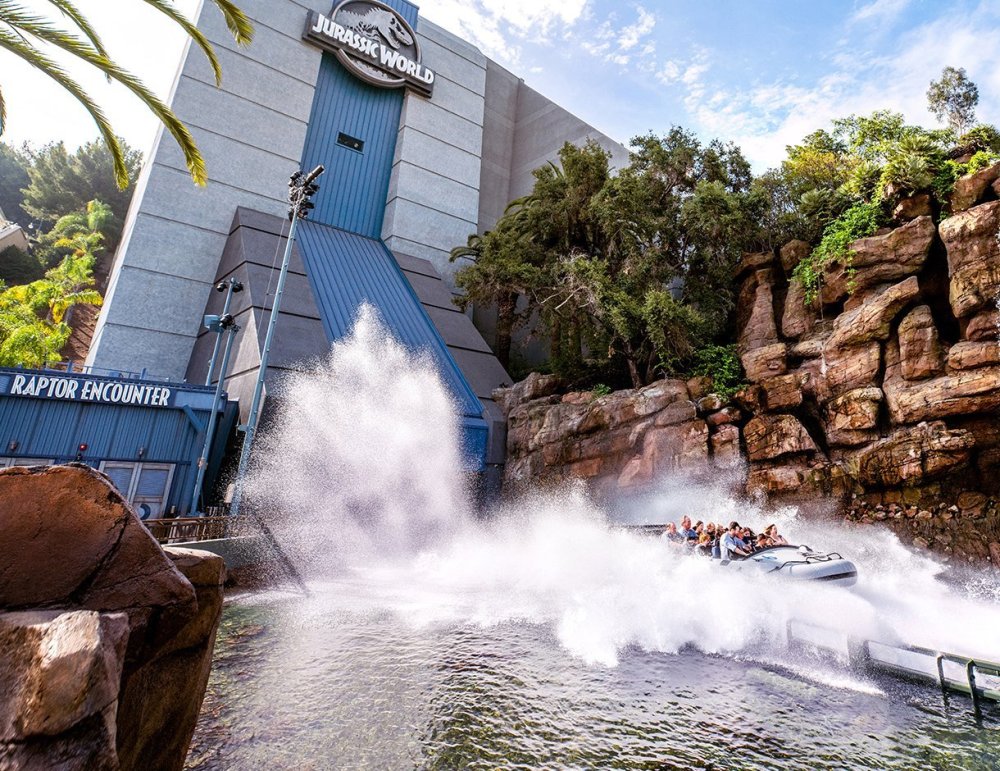 JW The Ride – USH Summer 2025.jpg