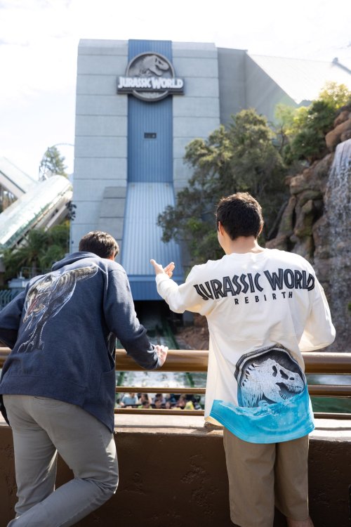 Jurassic Merch (2) - MMS at USH.jpg