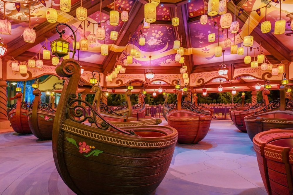 Disneyland-Paris_Disney-Adventure-World_Adventure-Way_Raiponce-Tangled-Spin_Night_Horizontal_1.thumb.jpg.0425f37b44ca38b006a9727f2da0055b.jpg