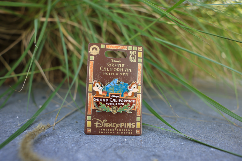 Limited-Edition-25th-Anniversary-Pin-at-Grand-Californian.thumb.png.fbd8ced063a27f17fab6997e1ea6096d.png