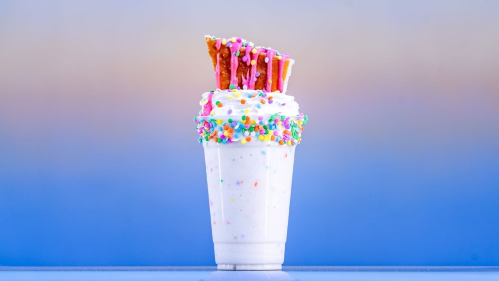New-Cake-Shake-at-California-Adventure.thumb.jpg.d2ea1c378c1d59ac62bb911781f827e6.jpg
