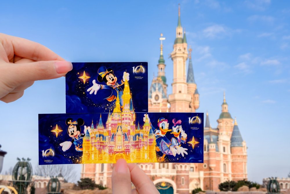 Minnie-Mouse-Mickey-Mouse-Donald-Duck-Daisy-Duck-Shanghai-Disney-Resort.thumb.jpg.5b23ee9cf9a97761406f506321909cd6.jpg