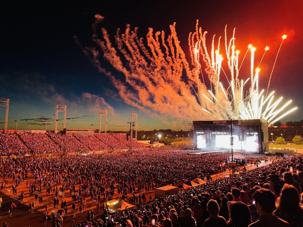 1920_hersheyparkstadium-3.thumb.jpg.a67d9d1bbde58ccf959b726c31dbc85e.jpg