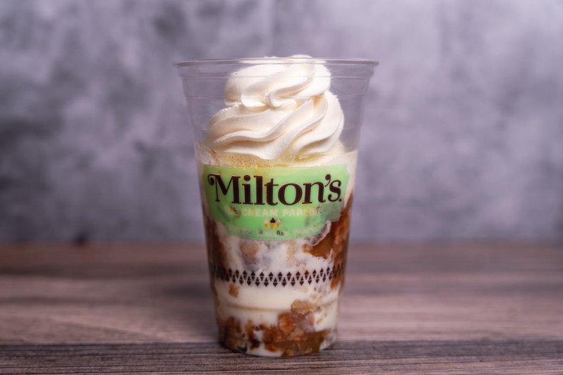 800_26_hp_fb.miltonstruck.applepieinacup.jpg.f251dcb36c30a5ea4b3f019170a014f8.jpg