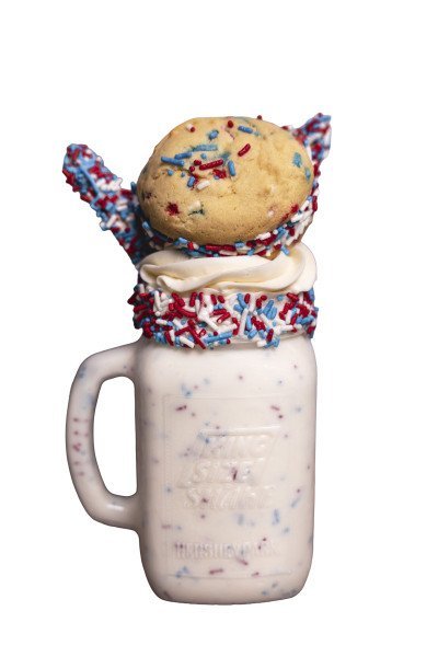 800_26_hp_fb.simplychocolate.kingsizeshake.starspangled.jpg.b2fe4afbc4fa780cedd09a8e35c43358.jpg